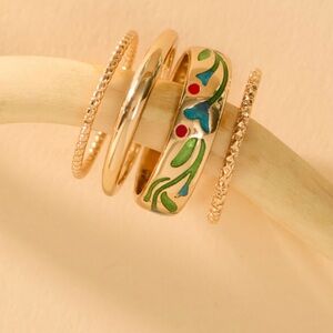 NEW Altar’d State Arula 4 Pack of Rings NWT
